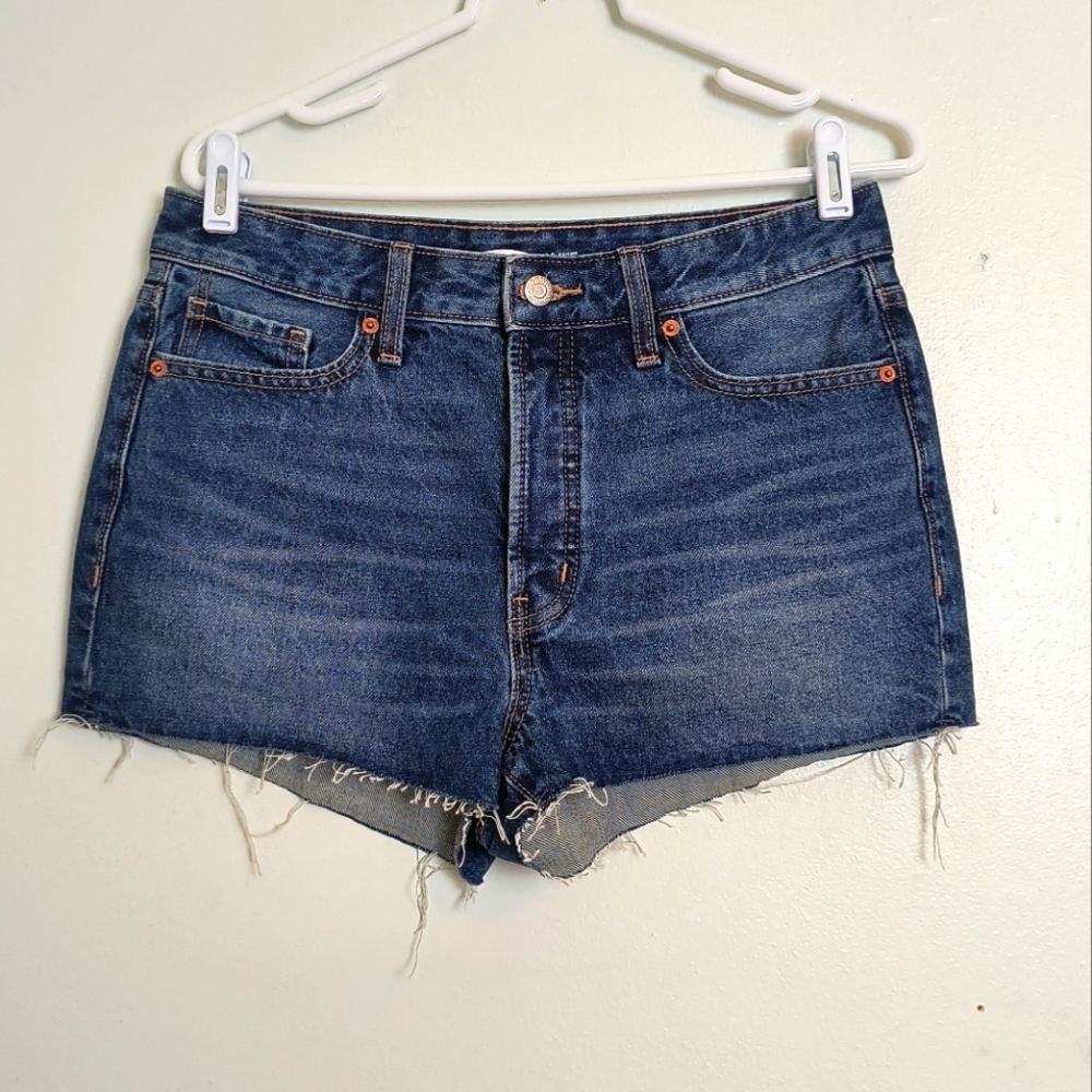 Old Navy O.G 8 Short High-Rise Cut-Off Raw